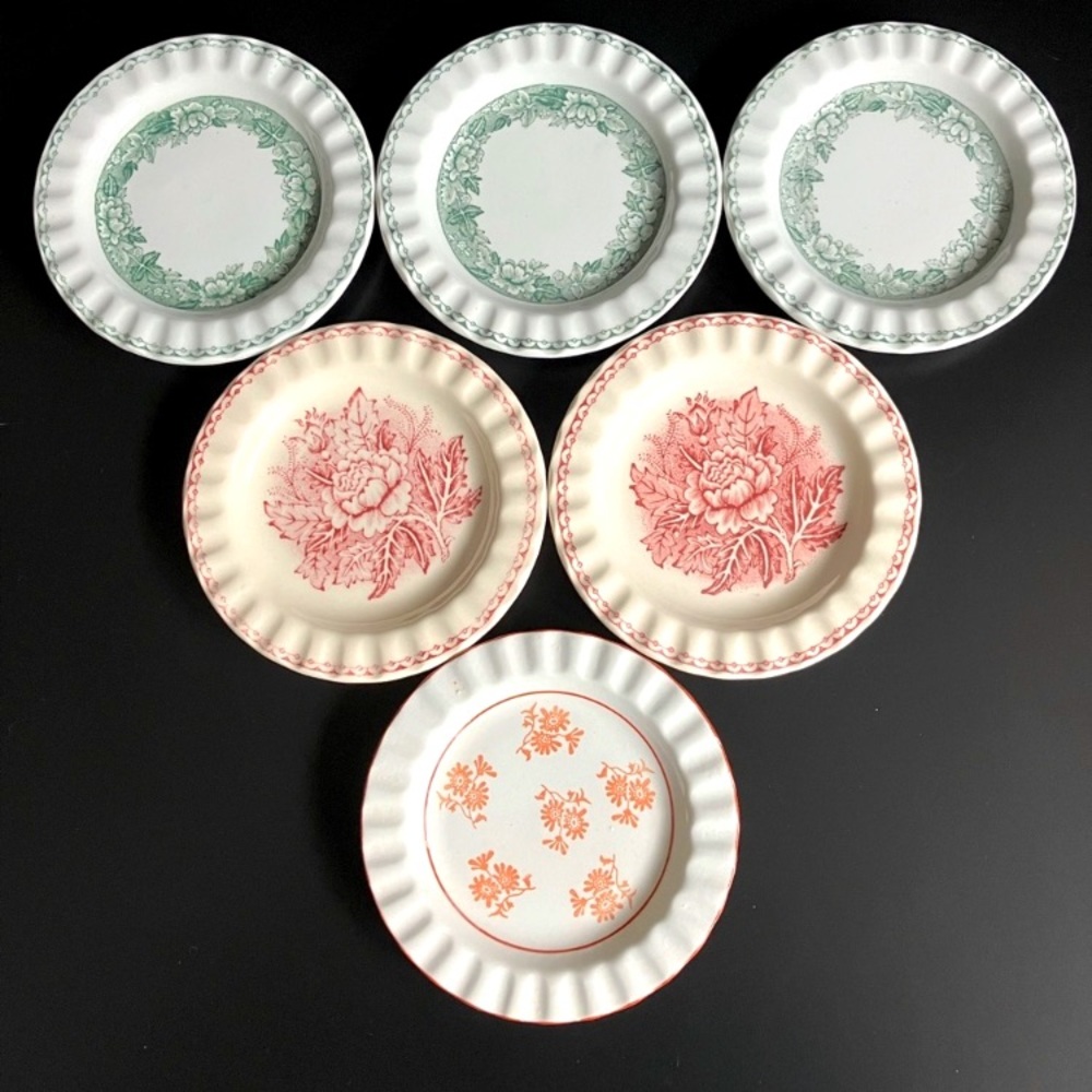 Vintage ARABIA Mini Saucers Mix Designs Set of 6 Made in Finland